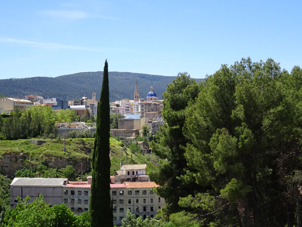 Vista del centro histórico de Alcoy desde el final de la Calle Pare Poveda